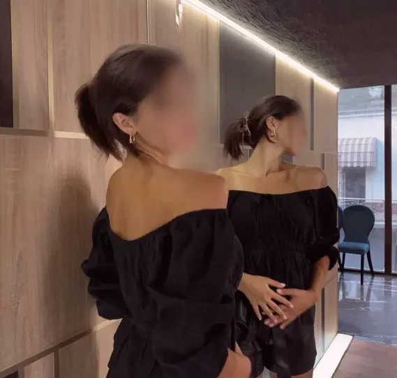 Charlotte, 33