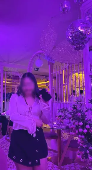 Emily, 31