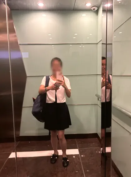 Farah, 39