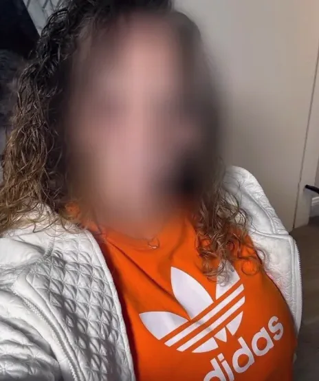Hannah, 39