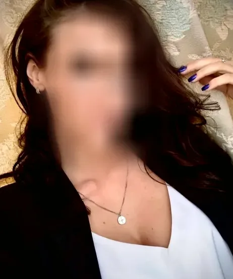 Lucy, 33