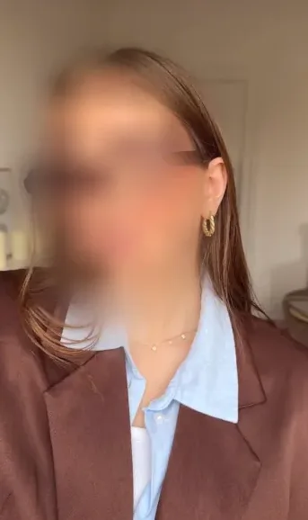 Samantha, 32