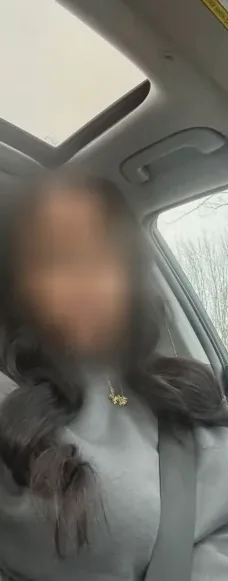 Sinead, 39