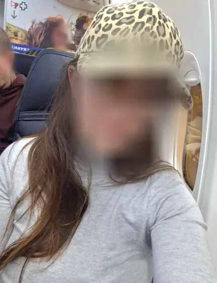 Tiana, 33